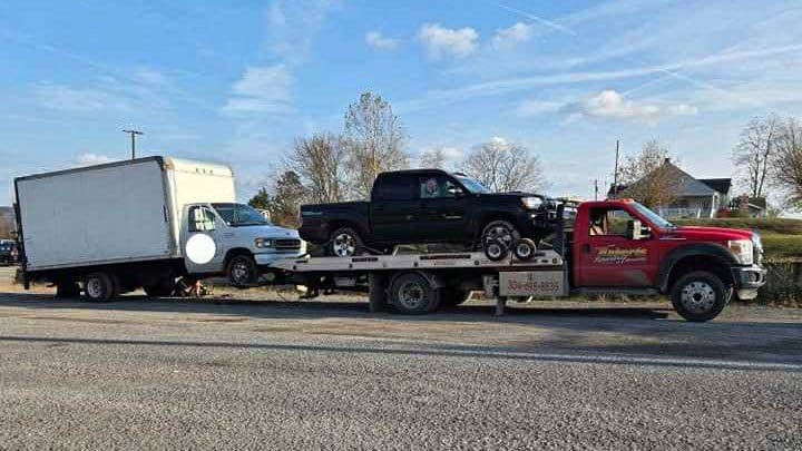 Roberts Towing services - local and long distance towing